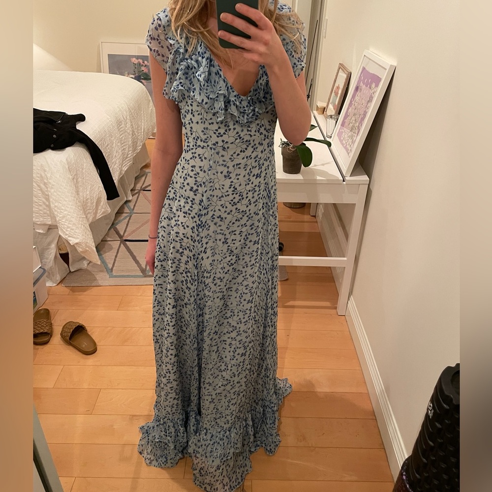 Light Blue full length Sachin & Babi ivy dress. Size small